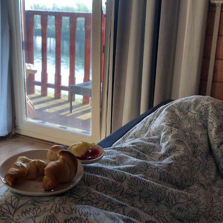 Thuiskomen, Genieten Aan Het Water 马泽克 外观 照片